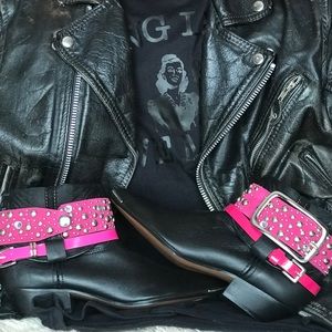 Pretty in Punk black&pink reworked sz 9